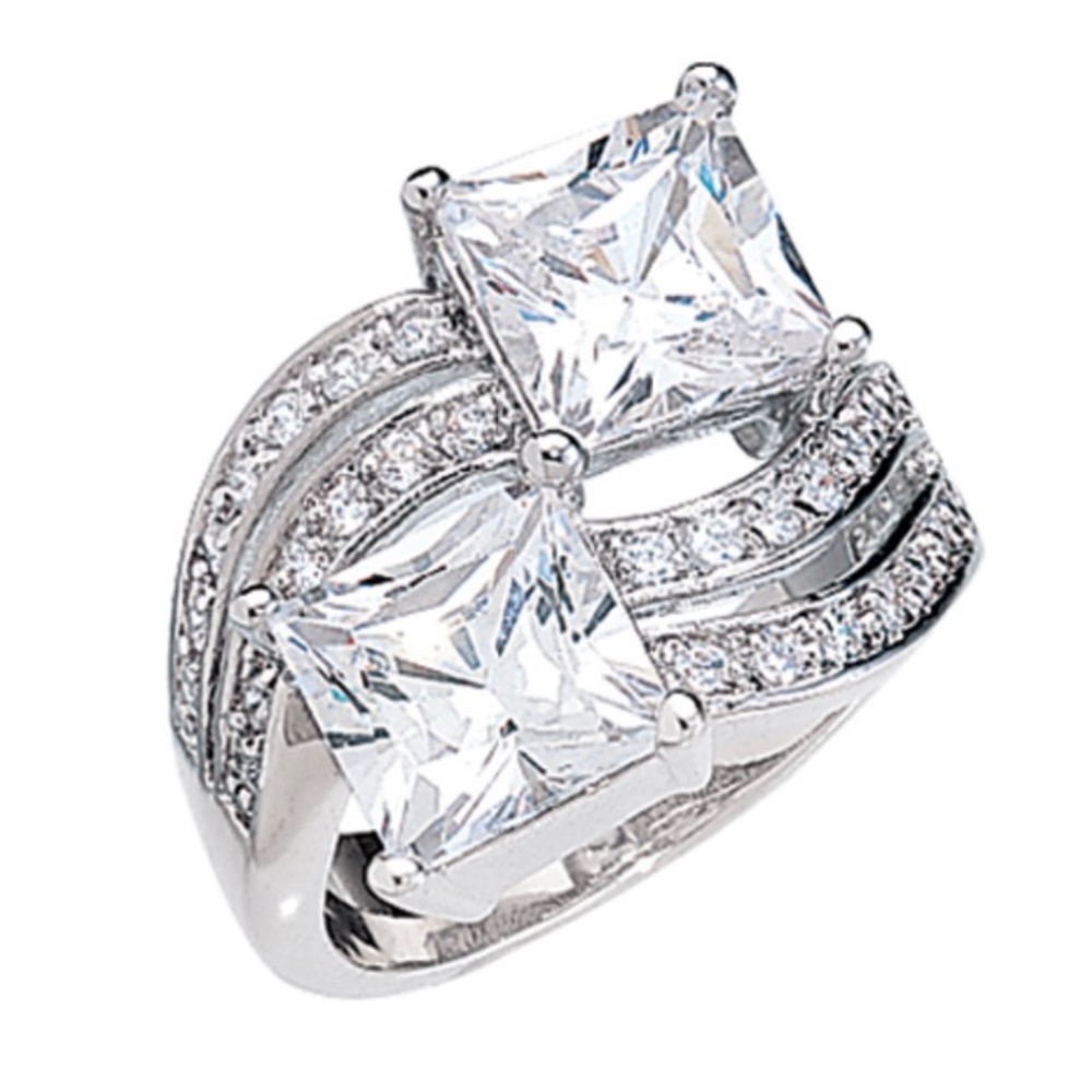 Beautiful ring size 9